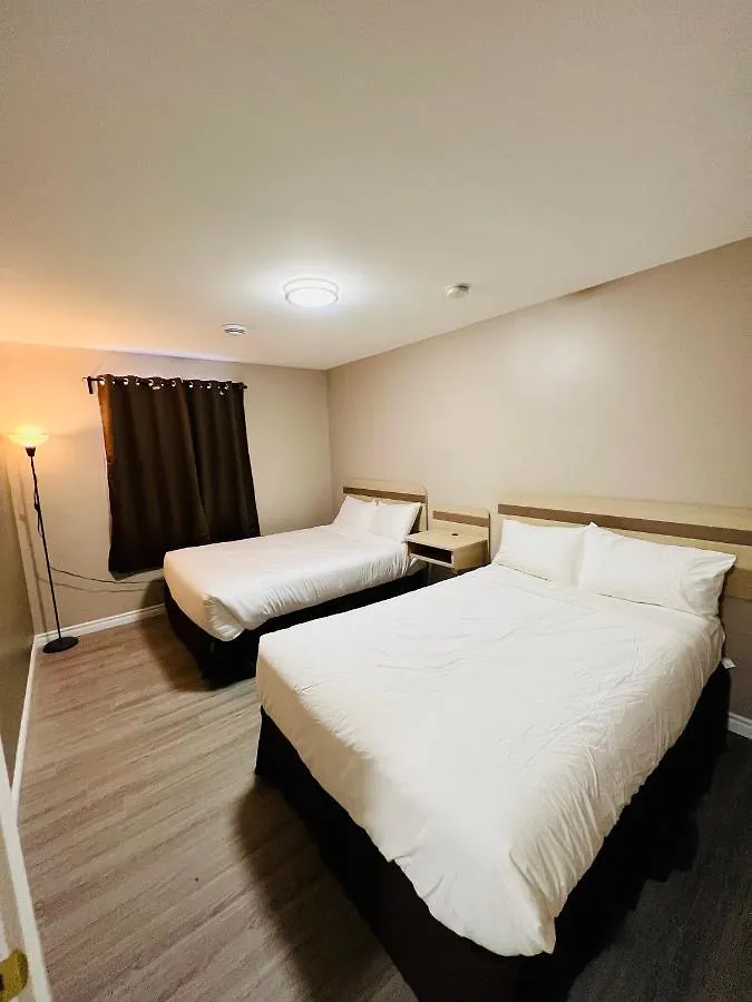 Super 8 By Wyndham Niagara Falls On 2*,  Canadá