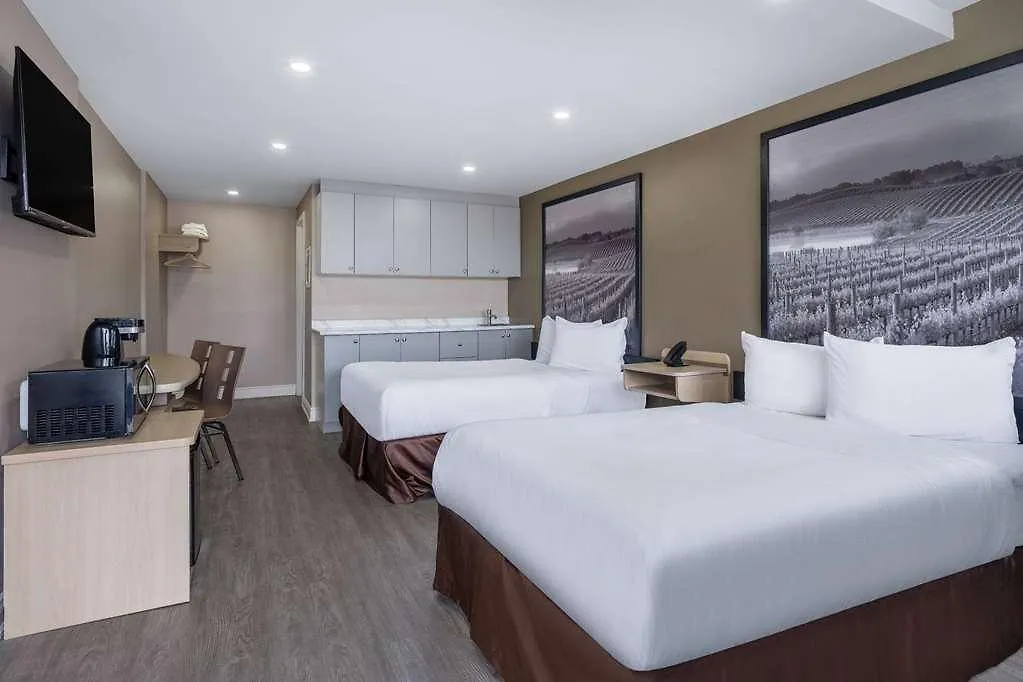 Super 8 By Wyndham Niagara Falls On 2*,